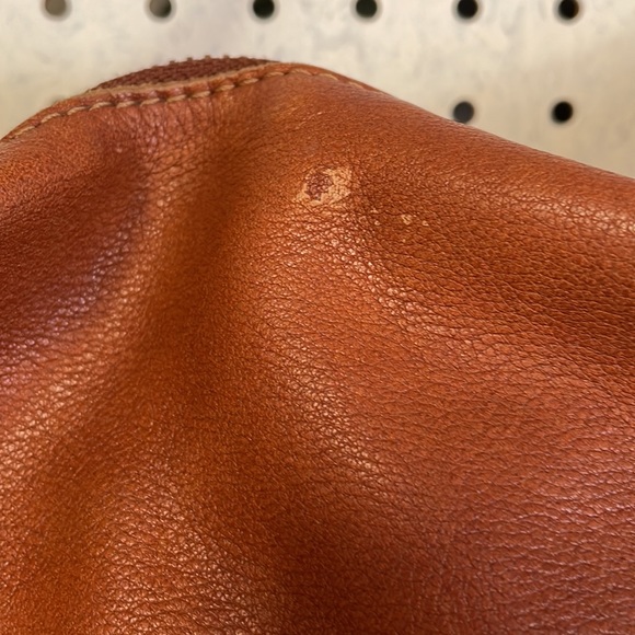 Banana Republic leather - Picture 4 of 13